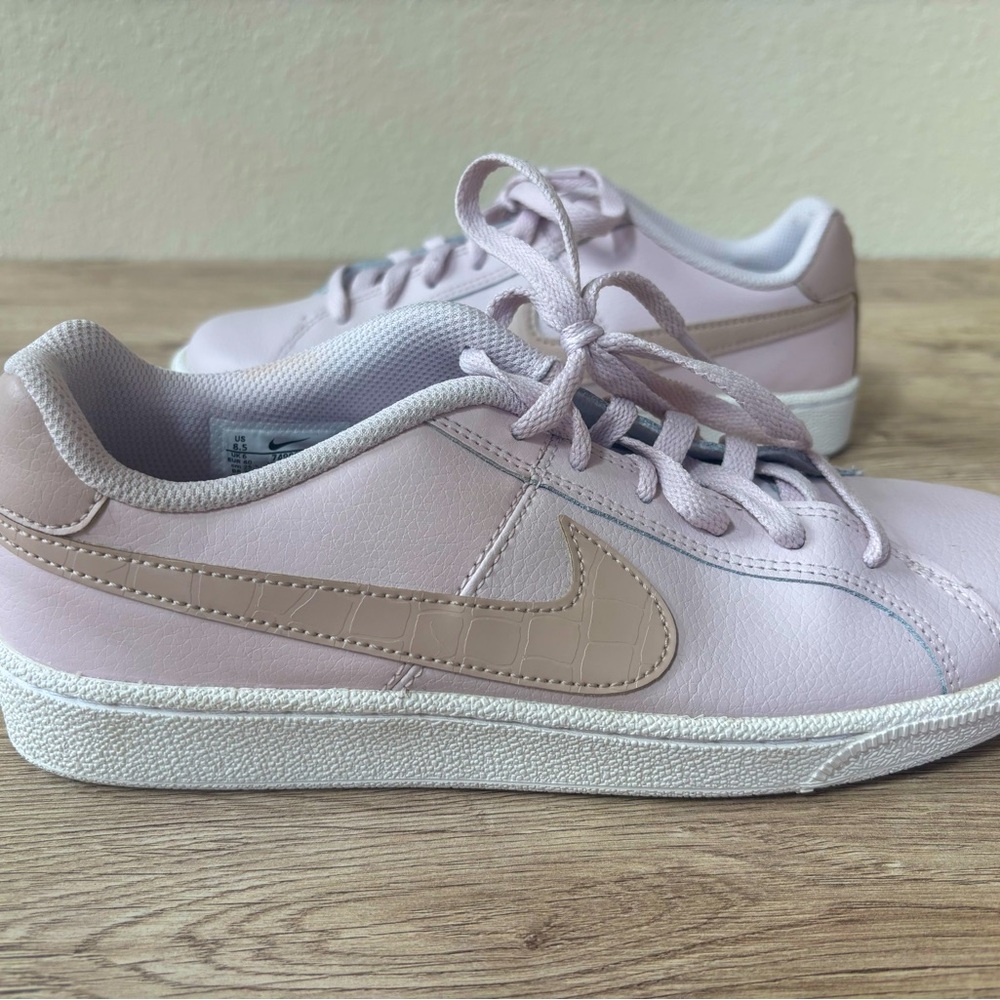 Nike Women's Court Royale Leather Shoes